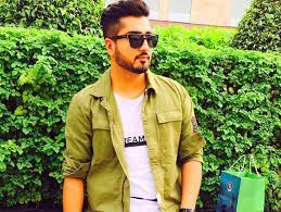 Which Punjabi lyricist received threats after Sidhu Moosewala's death?