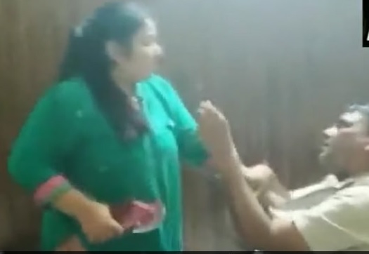 Wife caught husband with woman in hotel, beat him with slippers on sight