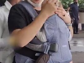 Hazel Keech was seen at the airport with her son, fans said - Chhota Yuvraj