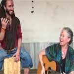 Foreign guests immersed in 'Hanuman Bhakti', tied with tabla-guitar like this